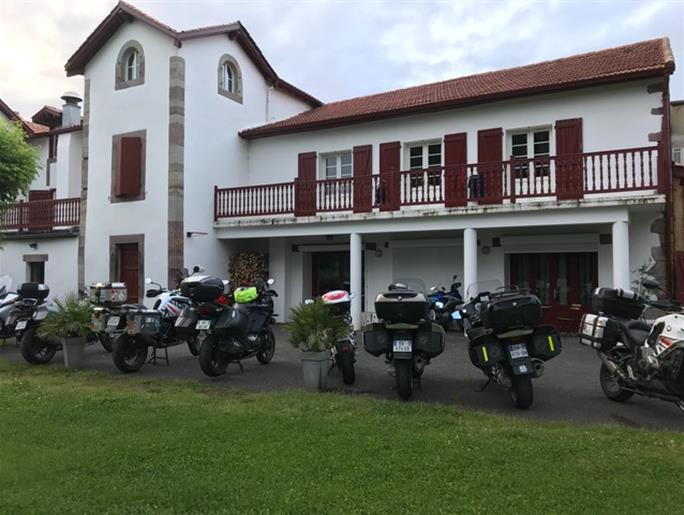 Hotel MENDY – motorcycle-friendly hotel in the Basque Country, near Saint-Jean-Pied-de-Por